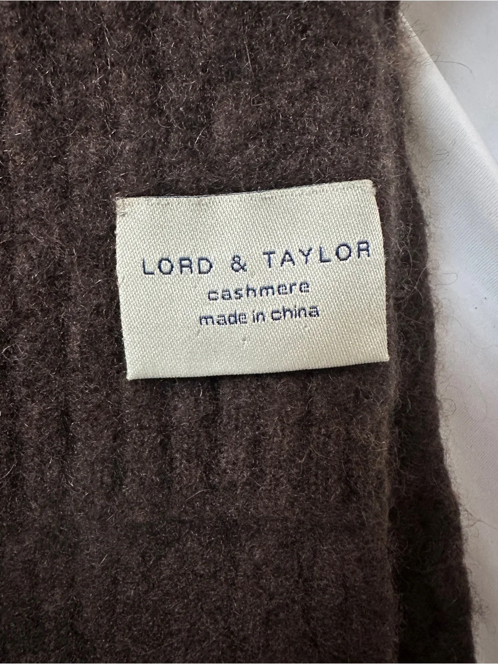 Lord & Taylor Cashmere Scarf Brown Ribbed Knit 8” x 49” unisex